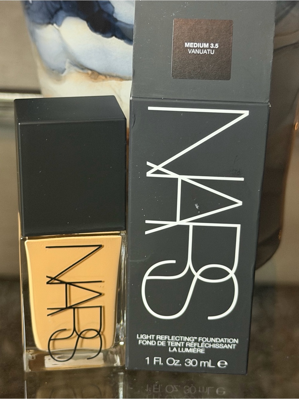Med 3.5 Vanuatu-NARS Light Reflecting Foundation